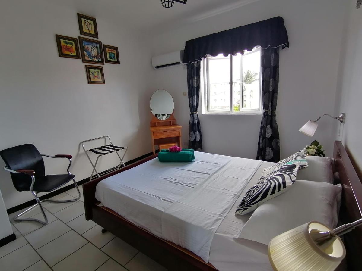 Montagu Apartment